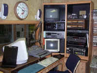 News__Production_studio.jpg (56645 bytes)