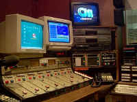 console.jpg (57036 bytes)