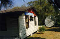 exterior.jpg (46683 bytes)