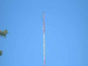 wloq1031 towers.JPG (1796274 bytes)